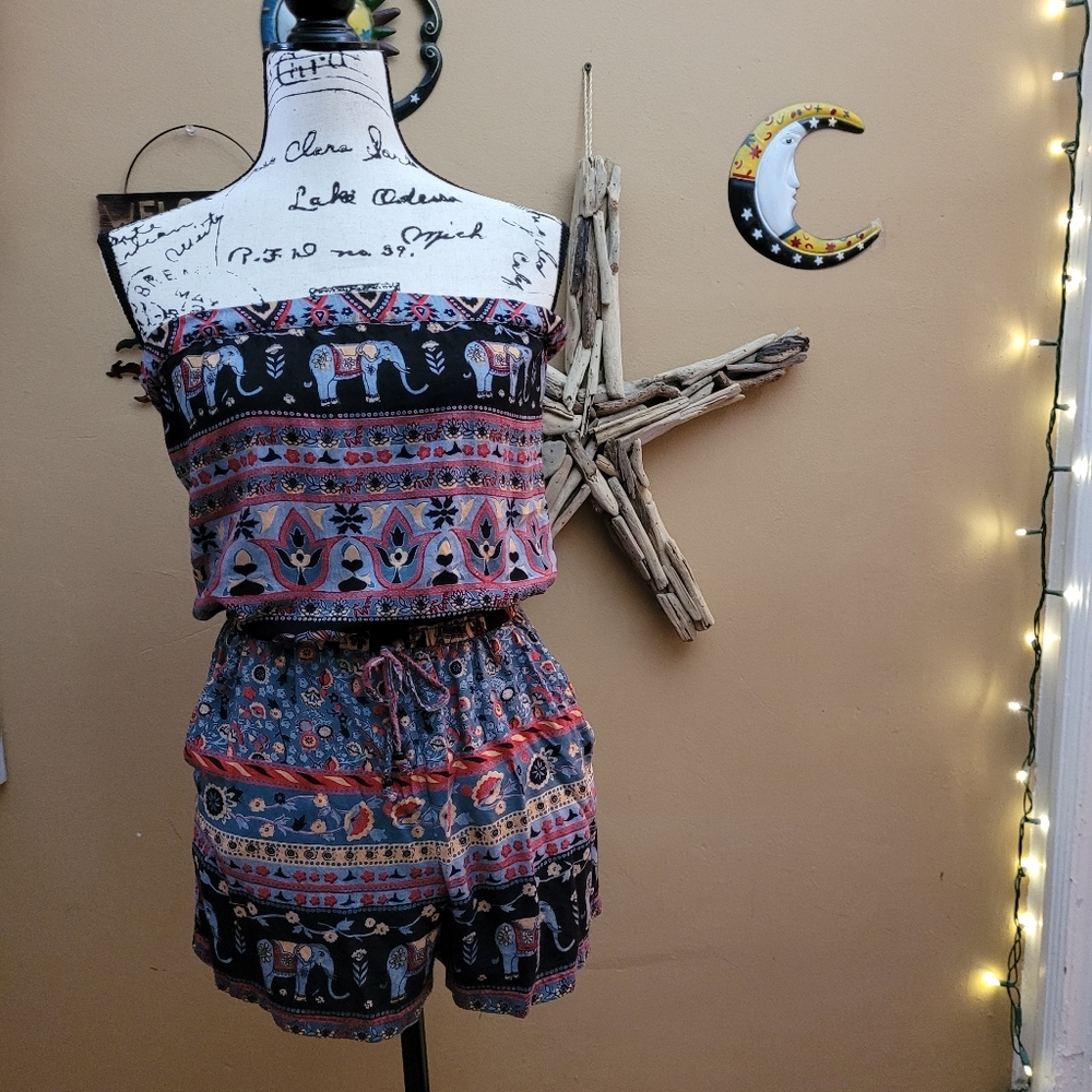 Angie strapless shorts romper